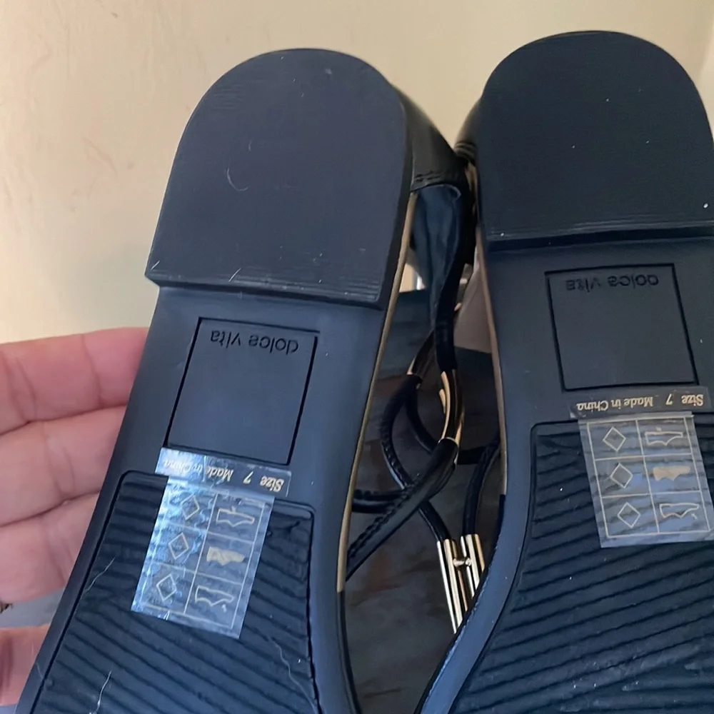 Dolce Vita Maven Black & Gold Stella Sandal size 7 - New - Picture 4 of 5